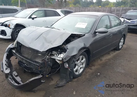 2006 Nissan Altima 2.5 S from USA, damaged, VIN 1N4AL11DX6N421471